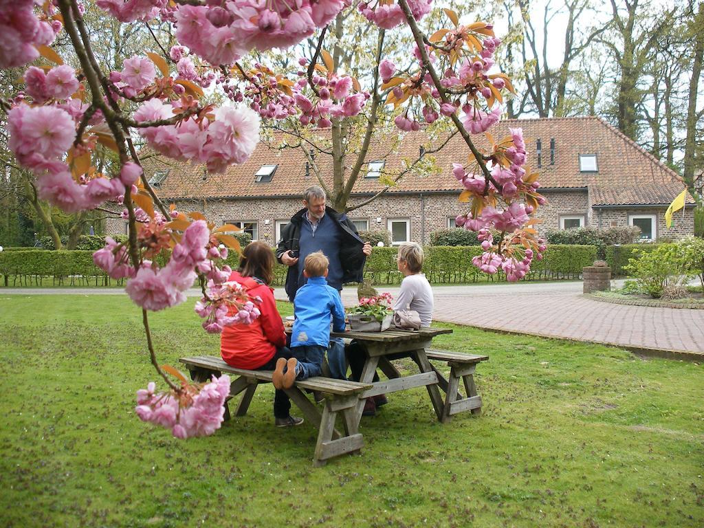 Vakantiehuisjes "De Helpeney" Villa Horst Luaran gambar